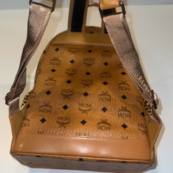 MCM Stark Side Stud Small Backpack - Picture 7 of 16